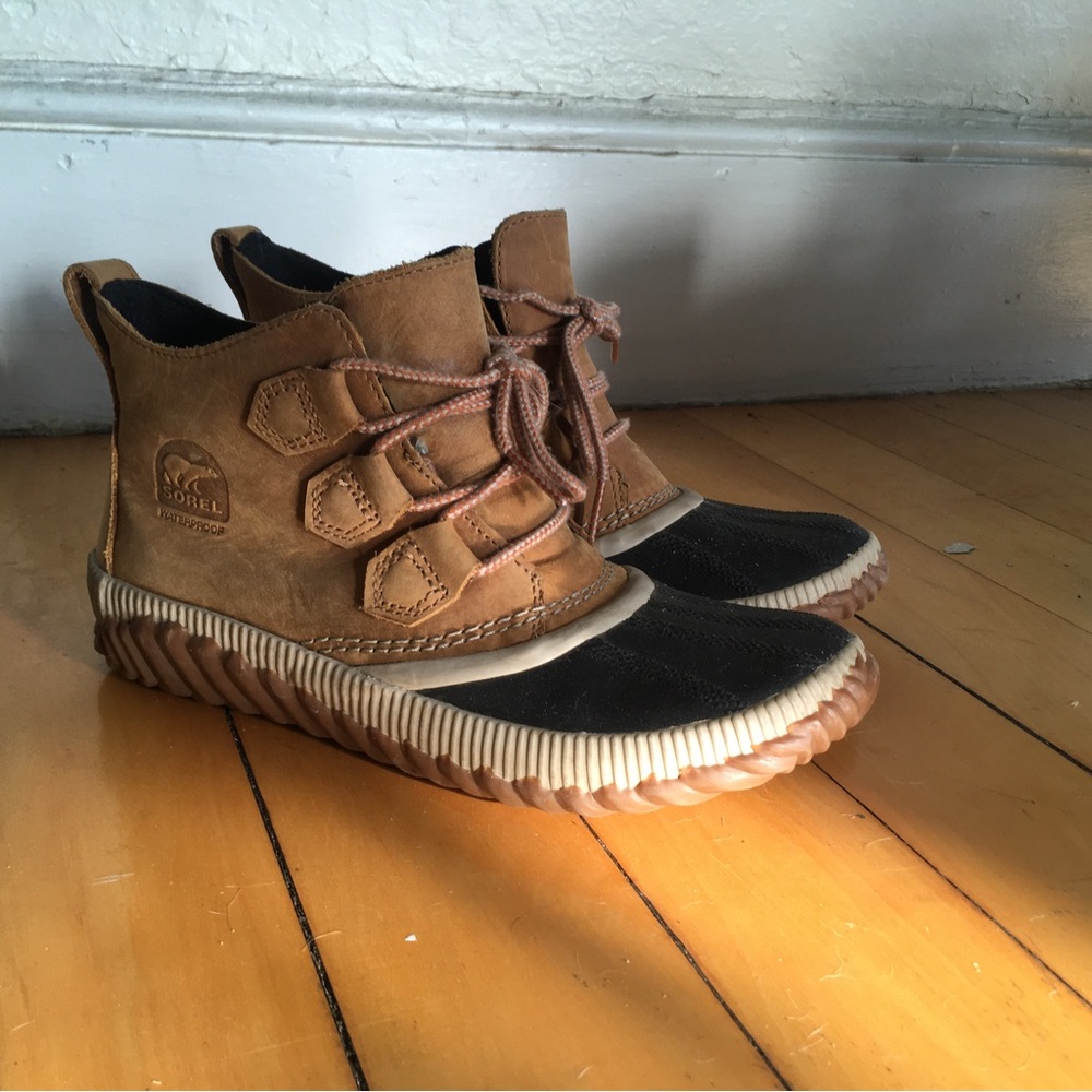 Sorel Out N About Duck Boots, 7.5, tan
